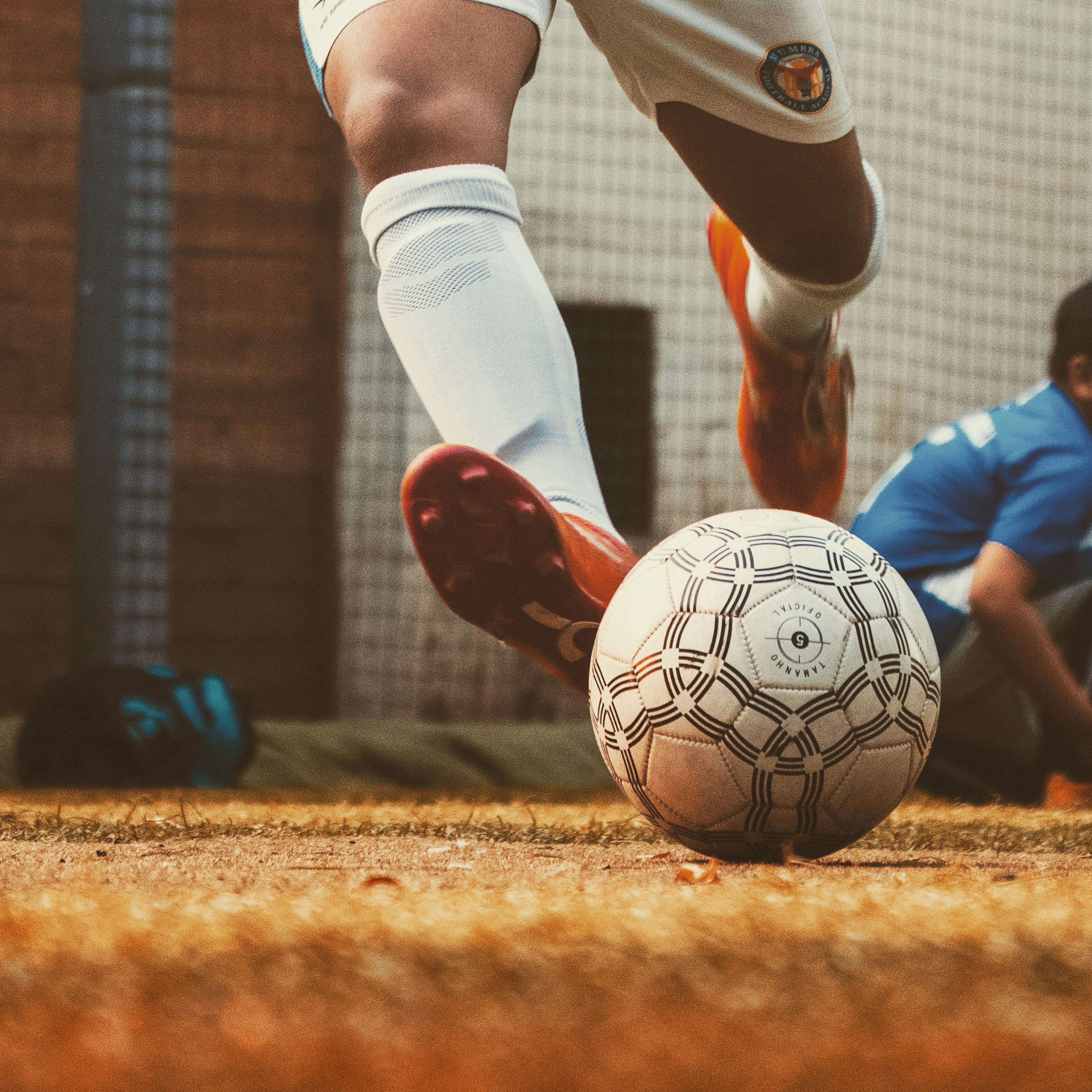 Gatefotball (18+)