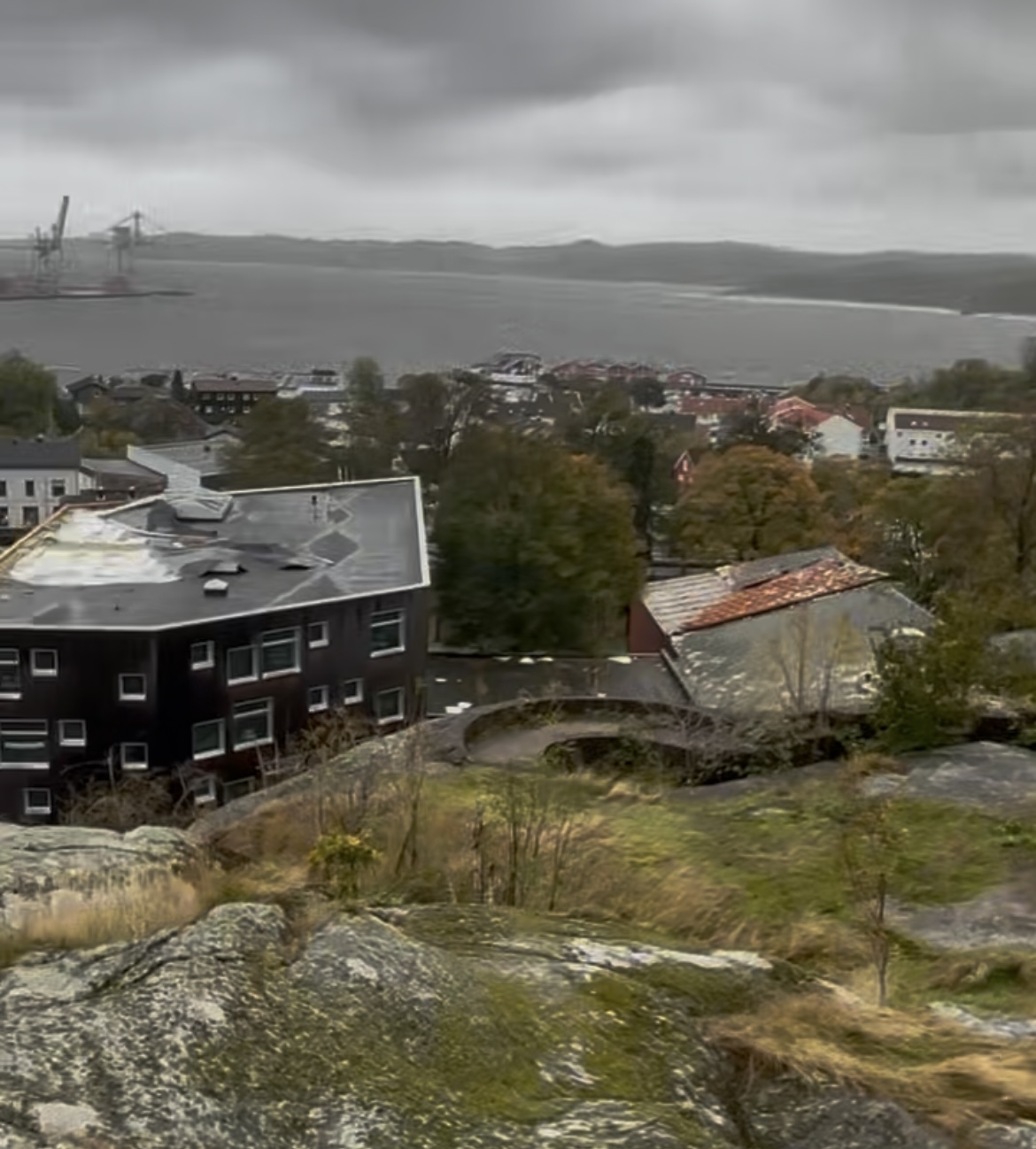 mesterfjellet og farrishallen storm.jpg