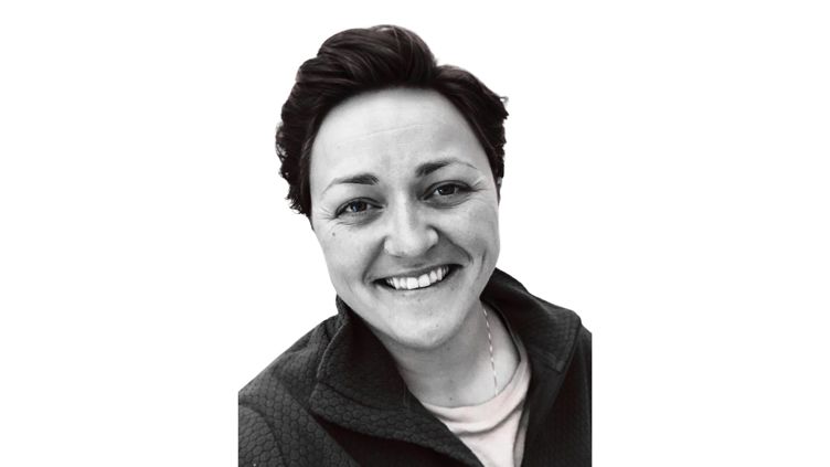 Julie Evensen Holm